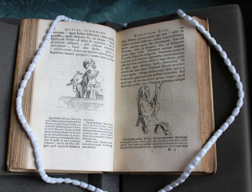 Desiderius Erasmus, Mōrias enkōmion = Stultitiae laus Basel: Johann Rudolph Genath, 1676 (Thackeray.J.46.6)